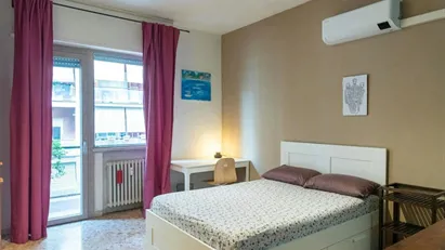 Room for rent in Roma Municipio V – Prenestino/Centocelle, Rome