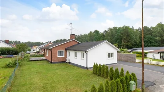 Houses in Örebro - photo 9