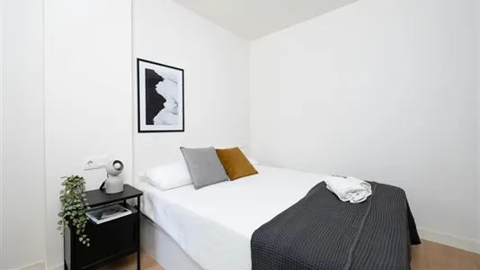 Rooms in Madrid Ciudad Lineal - photo 4