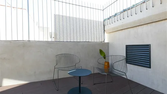 Apartments in Barcelona Eixample - photo 3