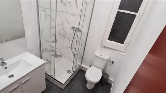 Rooms in Barcelona Eixample - photo 10