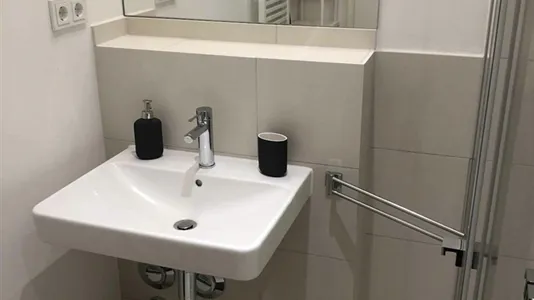 Rooms in Berlin Mitte - photo 10