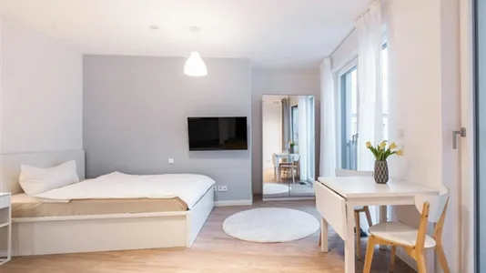 Apartments in Berlin Friedrichshain-Kreuzberg - photo 2