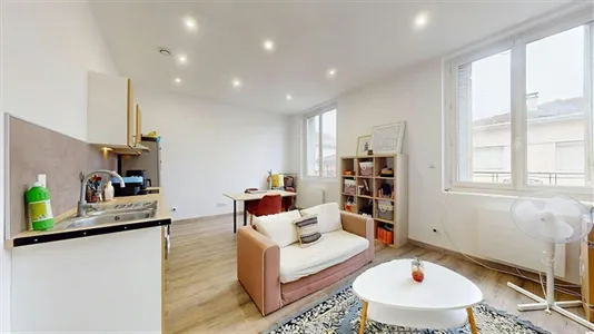 Apartments in Lyon - photo 3