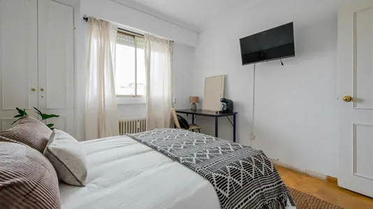 Rooms in Madrid Chamartín - photo 2