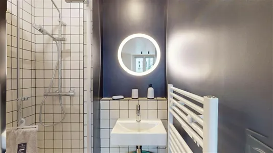 Rooms in Paris 18ème arrondissement - Montmartre - photo 5