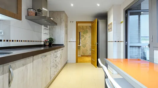 Rooms in Guadalajara - photo 8