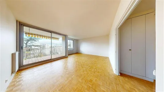 Apartments in Lyon - photo 5