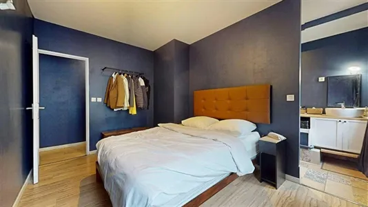 Apartments in Saint-Étienne - photo 10