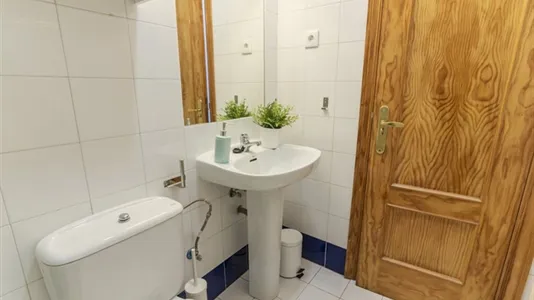 Rooms in Madrid Centro - photo 10