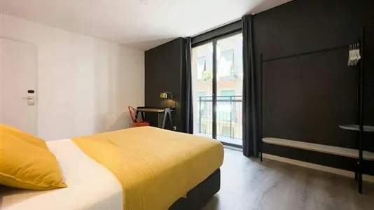 Rooms in Barcelona Ciutat Vella - photo 4