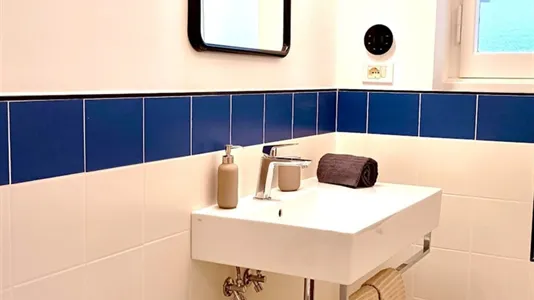 Rooms in Roma Municipio VIII โ Appia Antica - photo 9