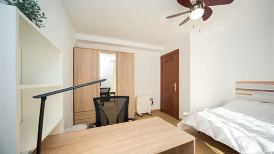 Rooms in Granada - photo 6