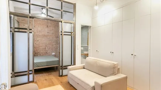 Apartments in Barcelona Ciutat Vella - photo 7