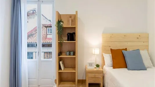 Rooms in Madrid Centro - photo 10
