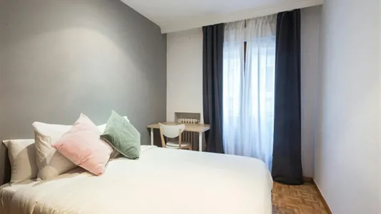 Rooms in Madrid Centro - photo 1