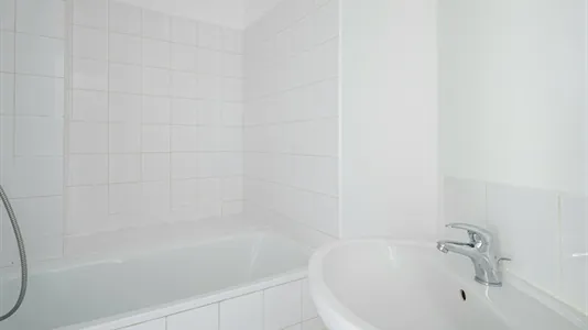 Rooms in Paris 20ème arrondissement - photo 6