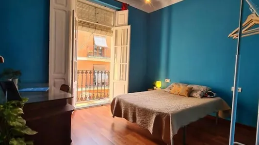 Rooms in Valencia Ciutat Vella - photo 10