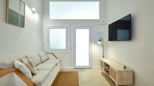 Apartments in Barcelona Ciutat Vella - photo 5