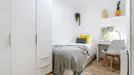 Room for rent, Reus, Cataluña, &lt;span class=&quot;blurred street&quot; onclick=&quot;ProcessAdRequest(12001205)&quot;&gt;&lt;span class=&quot;hint&quot;&gt;See streetname&lt;/span&gt;[xxxxxxxxxxxxx]&lt;/span&gt;