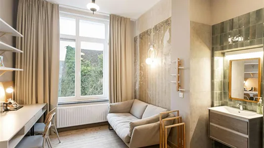 Rooms in Brussels Schaarbeek - photo 4