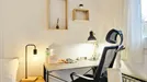 Room for rent, Barcelona Eixample, Barcelona, &lt;span class=&quot;blurred street&quot; onclick=&quot;ProcessAdRequest(9369213)&quot;&gt;&lt;span class=&quot;hint&quot;&gt;See streetname&lt;/span&gt;[xxxxxxxxxxxxx]&lt;/span&gt;