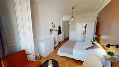 Room for rent in Paris 17ème arrondissement, Paris