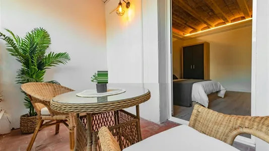 Rooms in Barcelona Eixample - photo 7