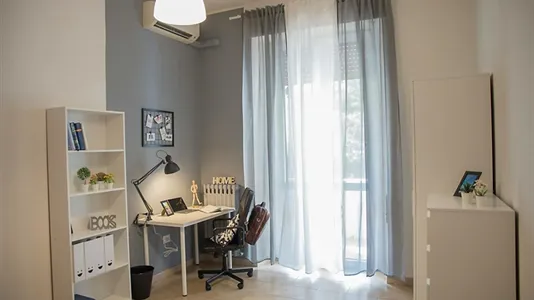 Rooms in Foggia - photo 4
