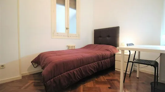 Rooms in Madrid Centro - photo 1
