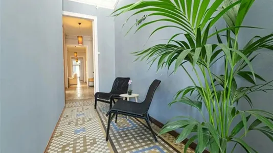 Rooms in Barcelona Eixample - photo 10