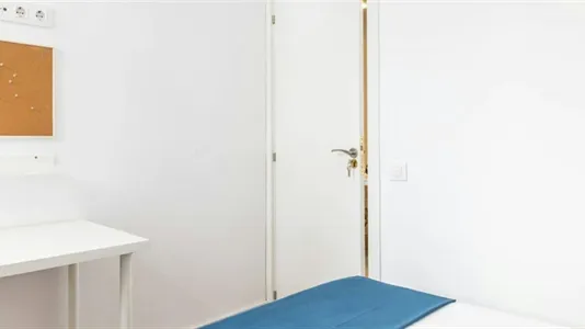 Rooms in Esplugues de Llobregat - photo 3