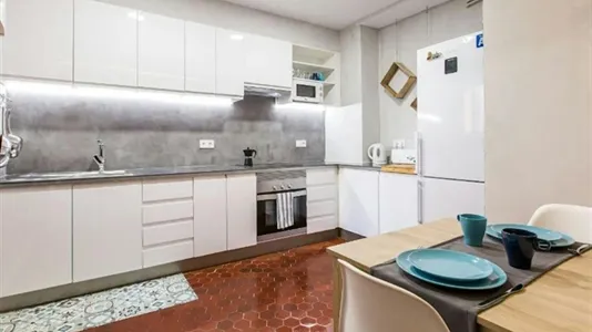 Rooms in Barcelona Eixample - photo 7