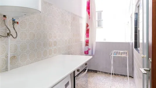 Rooms in Elche/Elx - photo 9