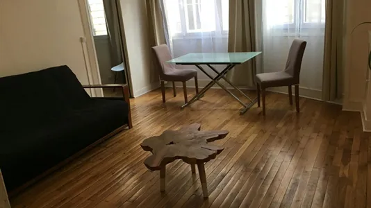 Apartments in Paris 16ème arrondissement (South) - photo 9