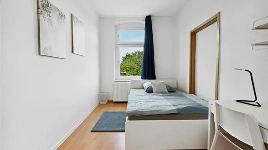 Rooms in Berlin Treptow-Köpenick - photo 2