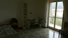 Room for rent, Pianura, Campania, Strada Comunale Cinthia, Italy