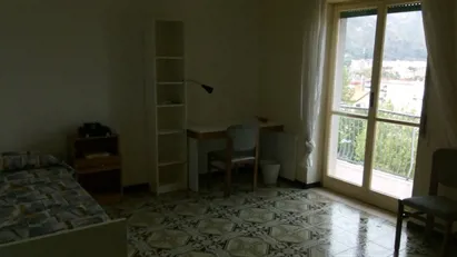 Room for rent in Pianura, Campania