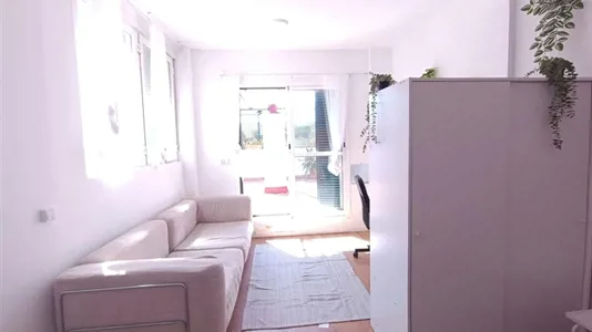 Rooms in Sevilla Casco Antiguo - photo 3
