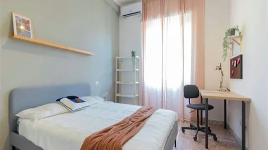 Rooms in Roma Municipio II – Parioli/Nomentano - photo 3