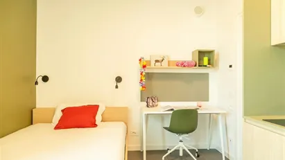 Room for rent in Milano Zona 9 - Porta Garibaldi, Niguarda, Milan