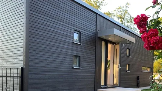 Houses in Nacka - photo 1