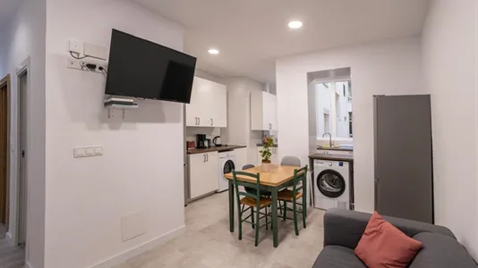 Rooms in Madrid Chamberí - photo 5