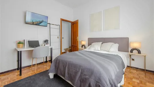 Rooms in Madrid Retiro - photo 2