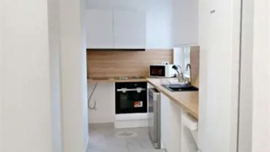 Apartments in Paris 16ème arrondissement (South) - photo 2