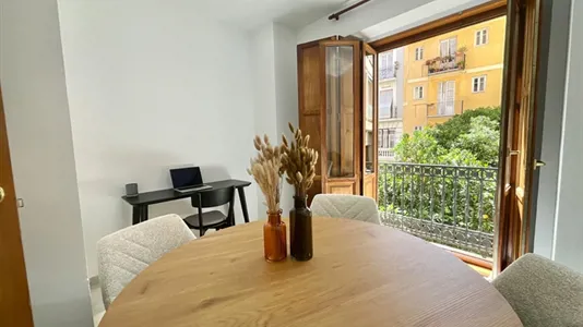 Apartments in Valencia Ciutat Vella - photo 2