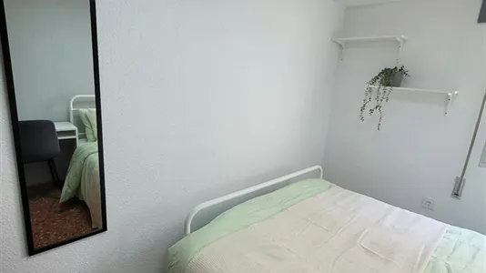 Rooms in AlaquĆ s - photo 8