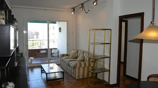 Rooms in Barcelona Sants-Montjuïc - photo 10