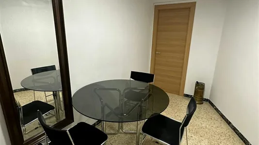 Rooms in Zaragoza - photo 5