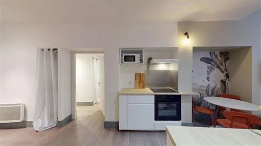 Rooms in Toulon - photo 10